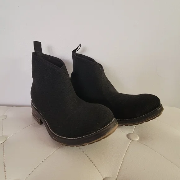 Barcelona Ankle Boot Black Charleston Shoe Co Size 8 - Picture 2 of 9